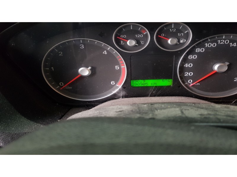 ford focus berlina (cak) del año 2005