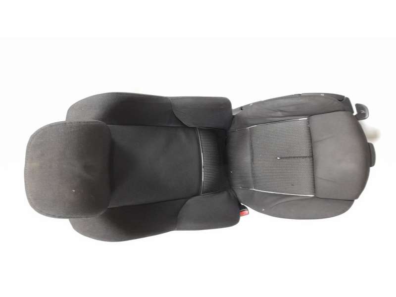 ASIENTO DELANTERO IZQUIERDO 