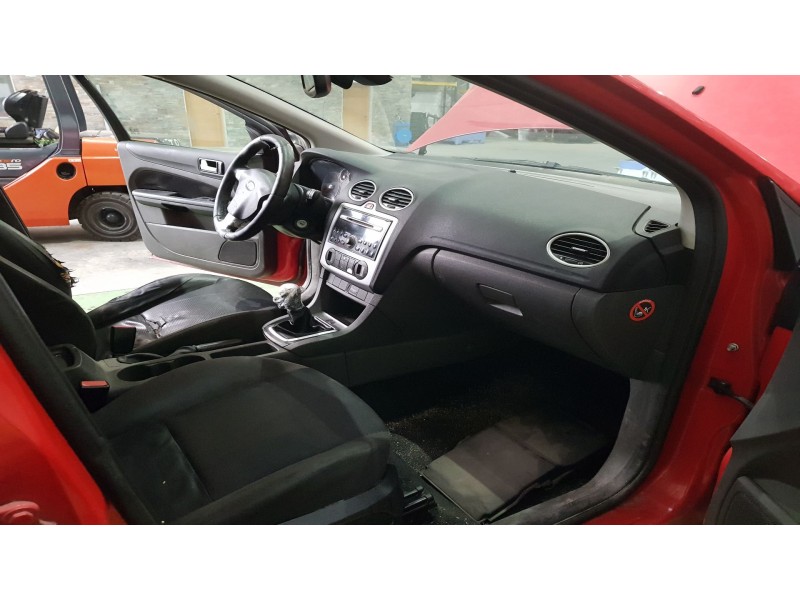 ford focus berlina (cak) del año 2005
