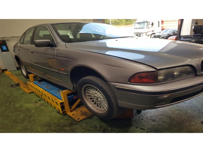bmw serie 5 berlina (e39) del año 1996