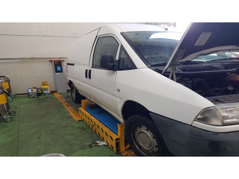 peugeot expert furgón (222) del año 2000