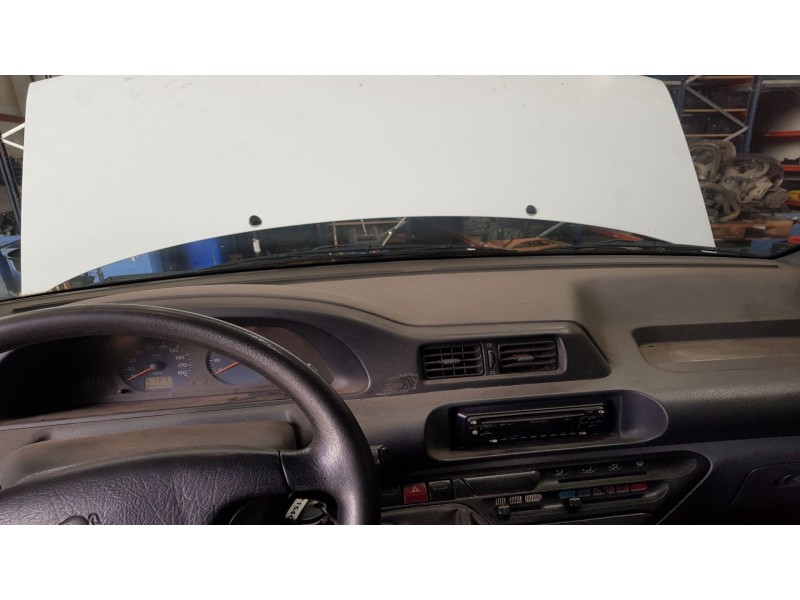 peugeot expert furgón (222) del año 2000