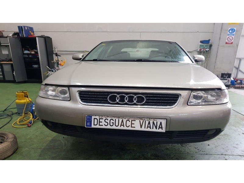 audi a3 (8l1) del año 2000