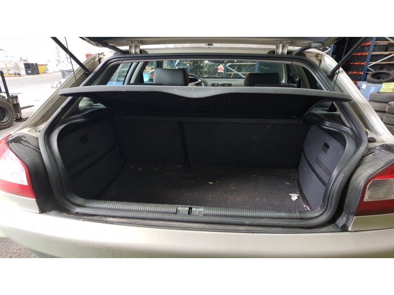 audi a3 (8l1) del año 2000