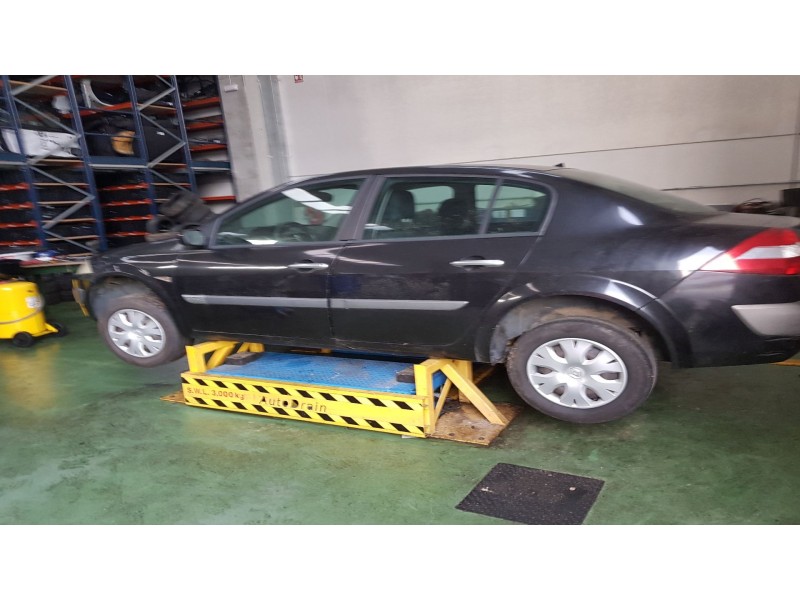 renault megane ii sedán (lm0/1_) del año 2003