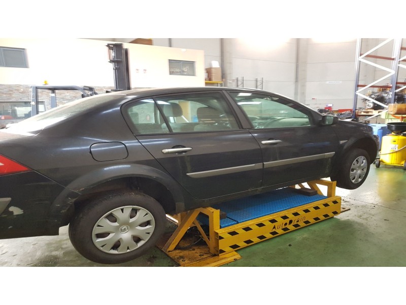 renault megane ii sedán (lm0/1_) del año 2003
