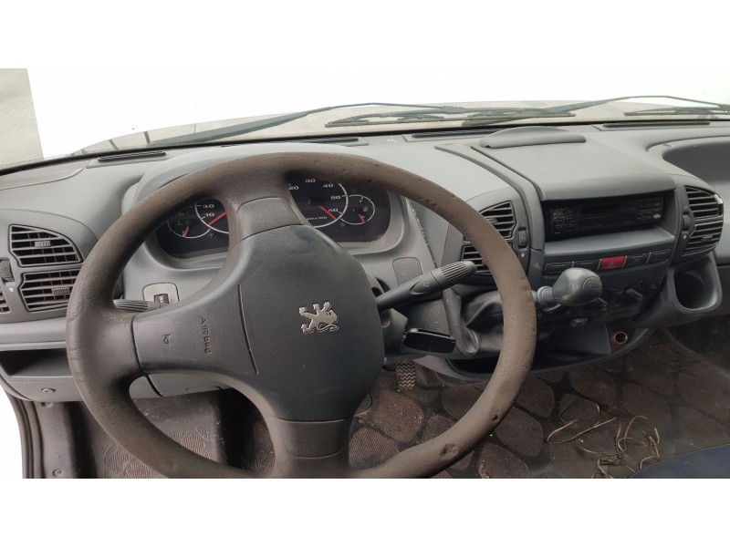 peugeot boxer caja cerrada (rs2850) del año 2002