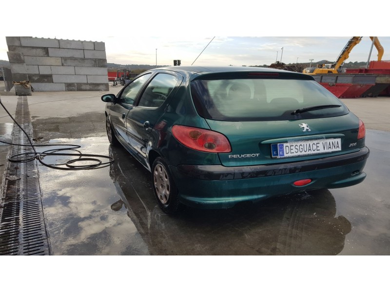 peugeot 206 berlina del año 1998