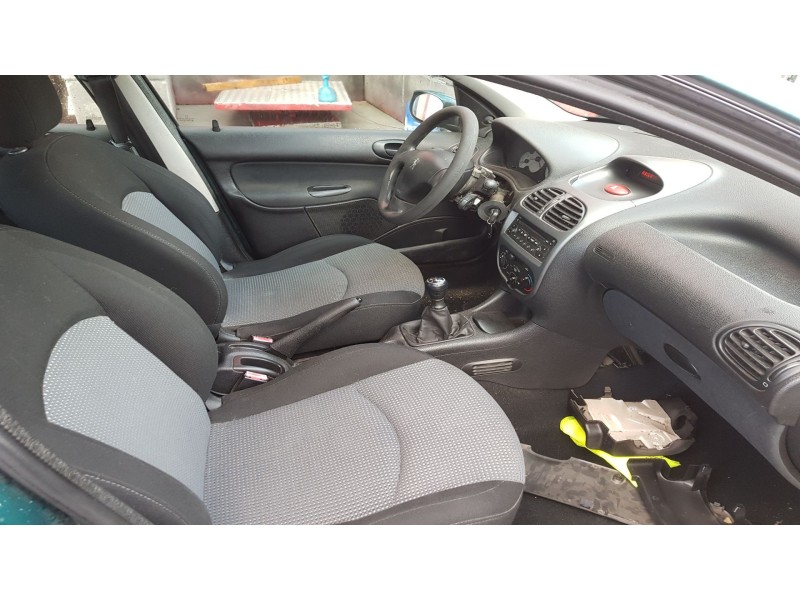 peugeot 206 berlina del año 1998