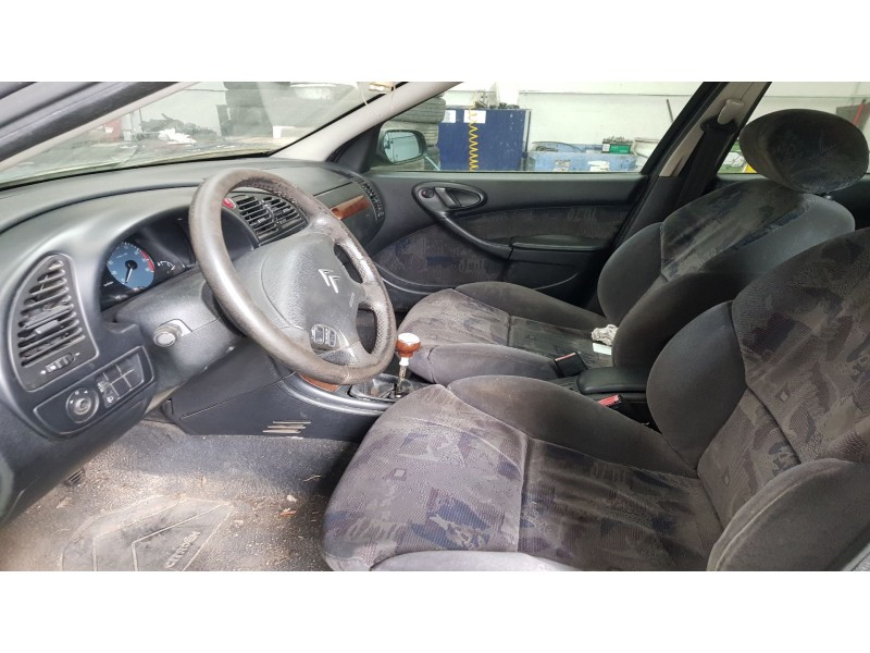 citroen xsara berlina del año 2000