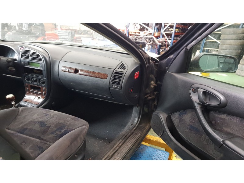 citroen xsara berlina del año 2000