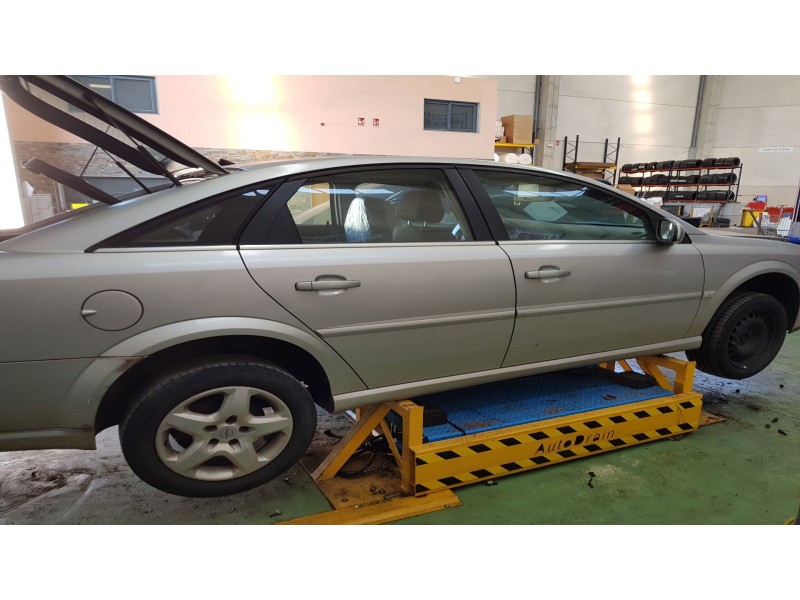 opel vectra c berlina del año 2005