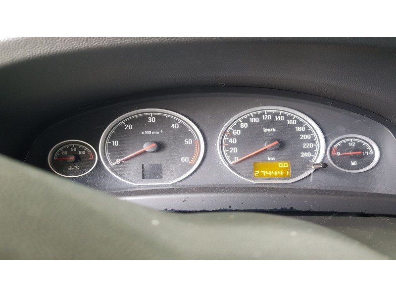opel vectra c berlina del año 2002