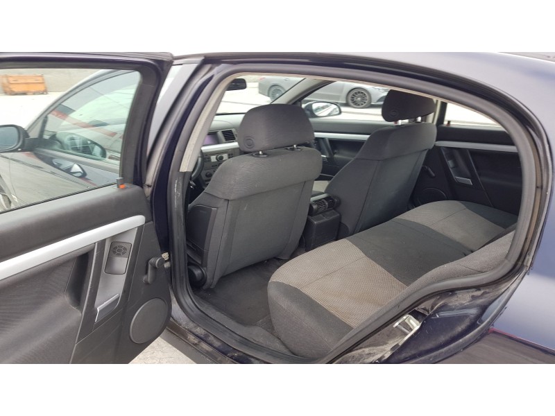 opel vectra c berlina del año 2002