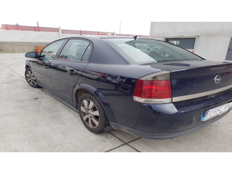 opel vectra c berlina del año 2002