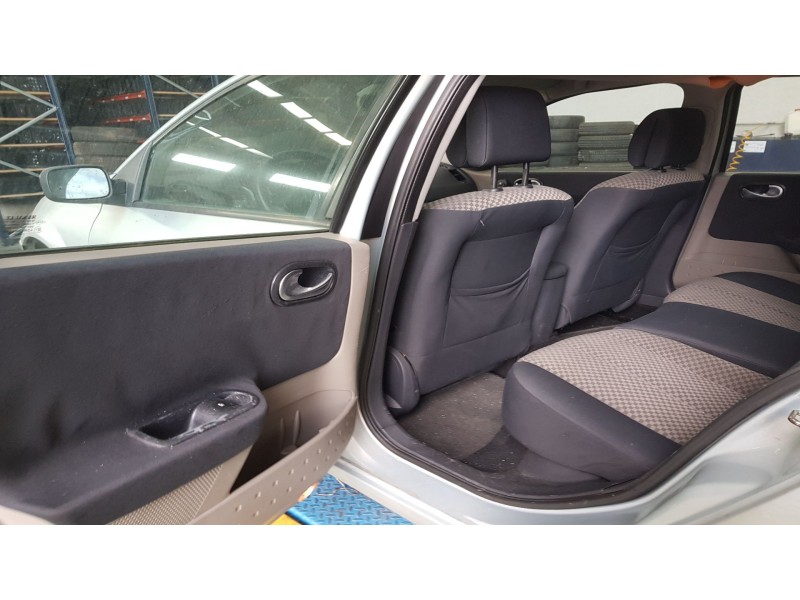 renault megane ii (bm0/1_, cm0/1_) del año 2002