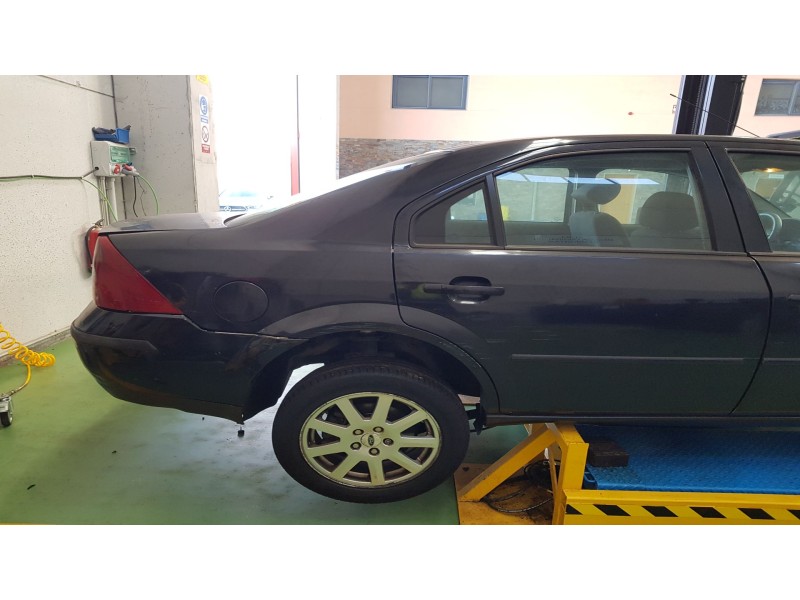 ford mondeo iii sedán (b4y) del año 2001