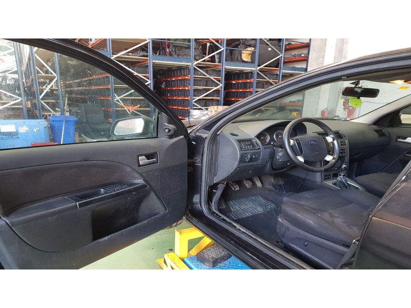 ford mondeo iii sedán (b4y) del año 2001