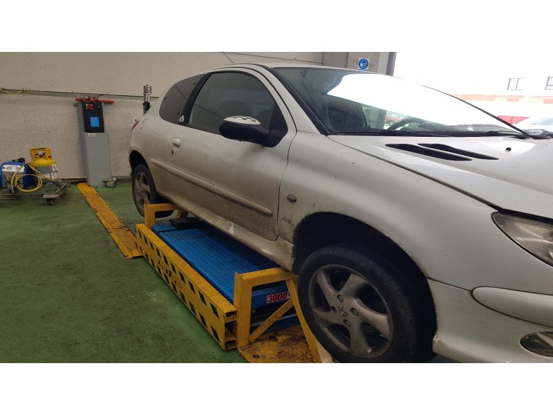 peugeot 206 fastback (2a/c) del año 1998