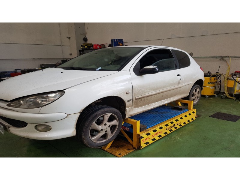 peugeot 206 fastback (2a/c) del año 1998