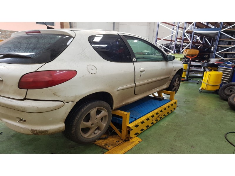 peugeot 206 fastback (2a/c) del año 1998