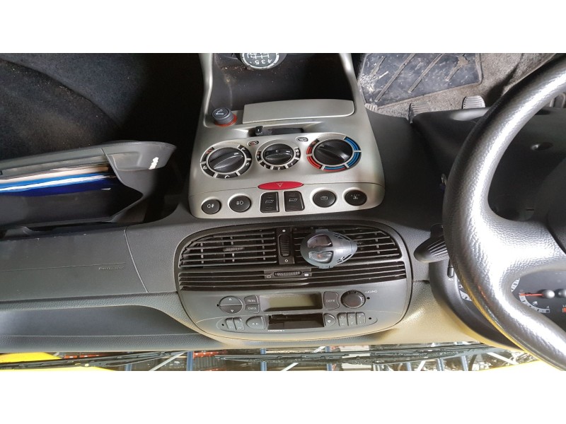 fiat punto berlina (188) del año 1999