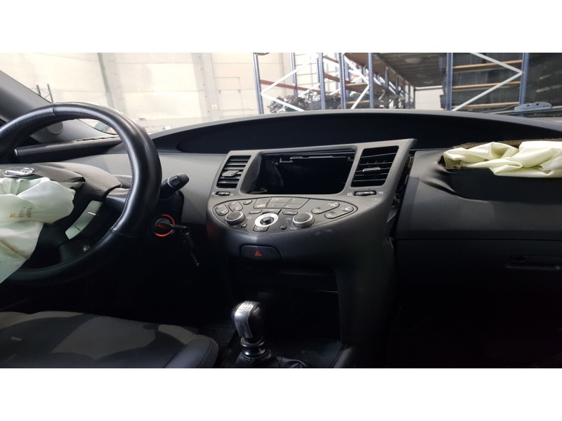 nissan primera berlina (p12) del año 2003