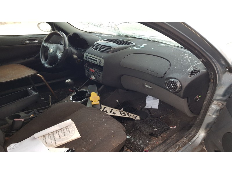 alfa romeo 147 (190) del año 2001