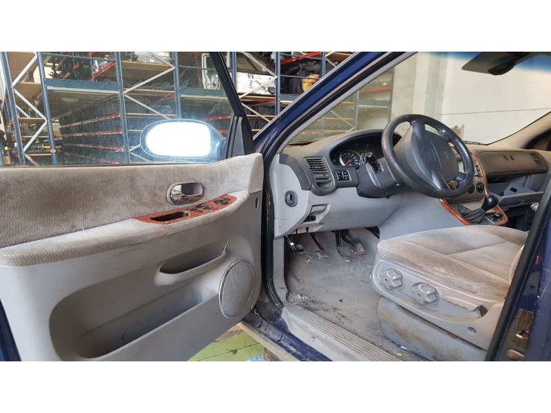 kia carnival ii del año 2001