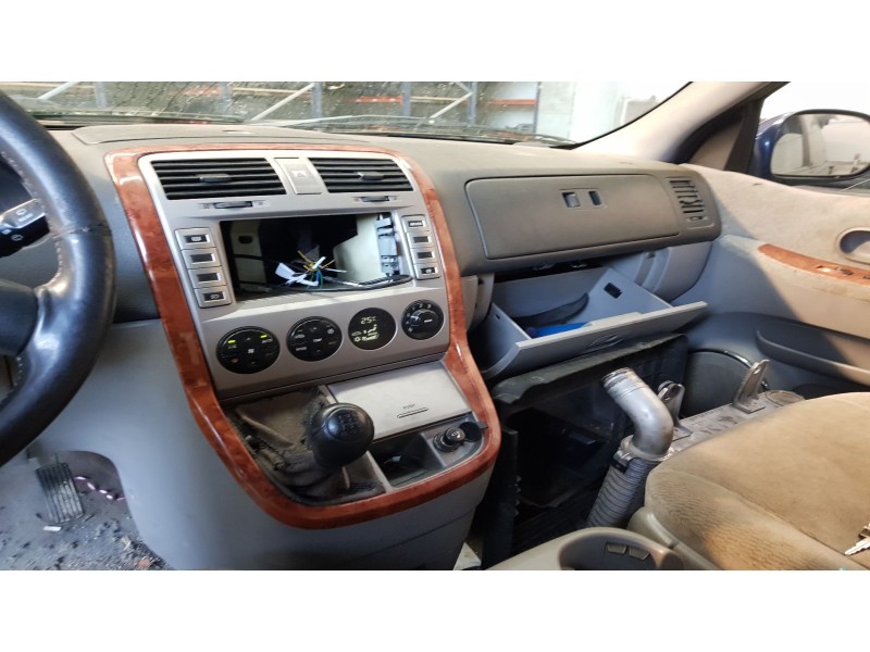 kia carnival ii del año 2001