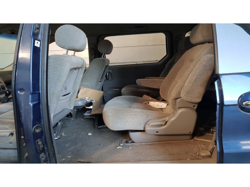 kia carnival ii del año 2001
