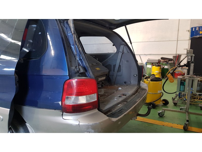 kia carnival ii del año 2001