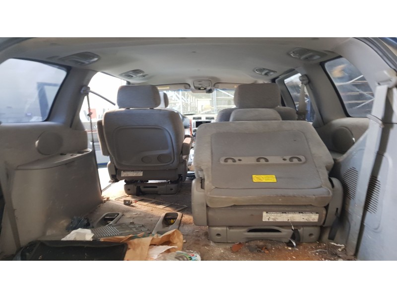 kia carnival ii del año 2001