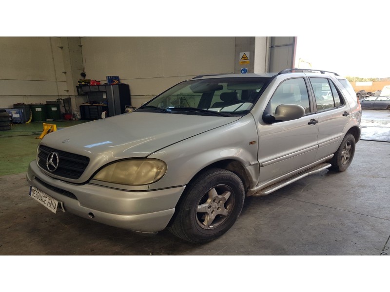 mercedes-benz clase m (w163) del año 1998