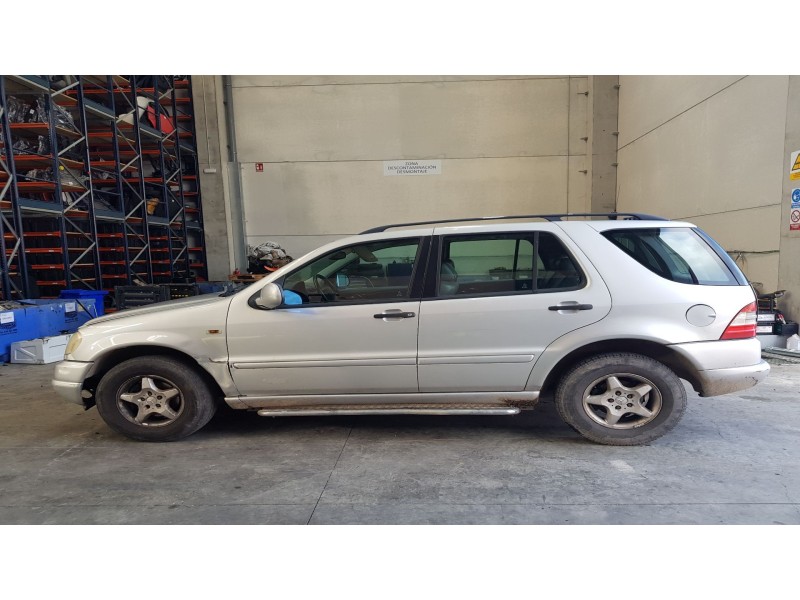 mercedes-benz clase m (w163) del año 1998