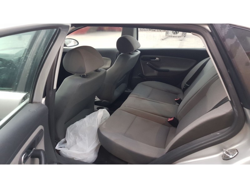 seat cordoba berlina (6l2) del año 2002