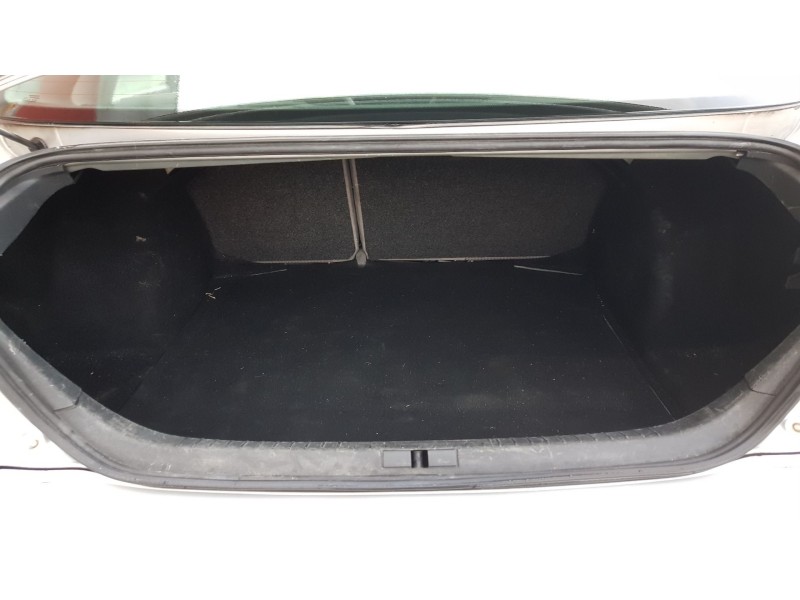 seat cordoba berlina (6l2) del año 2002