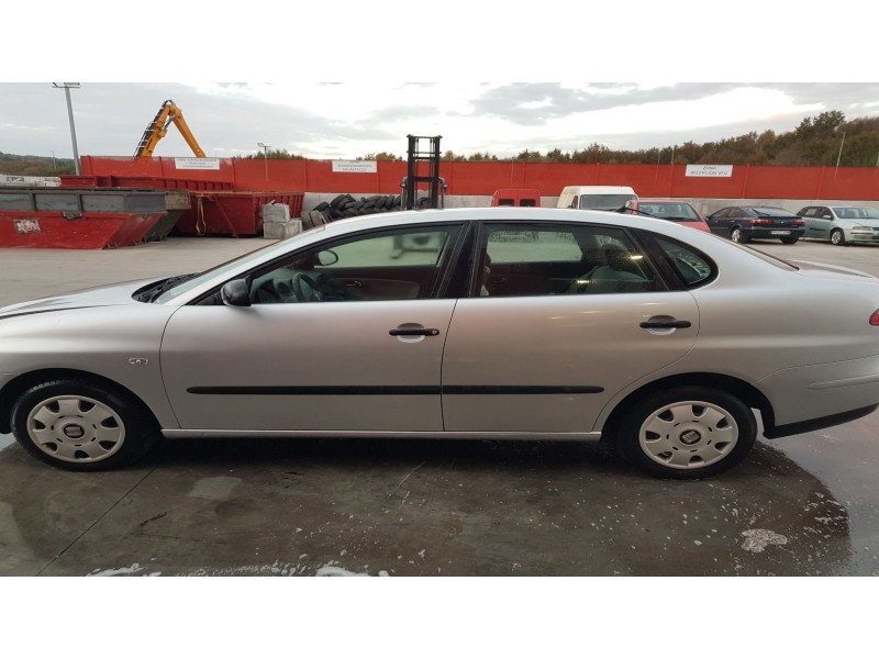 seat cordoba berlina (6l2) del año 2002