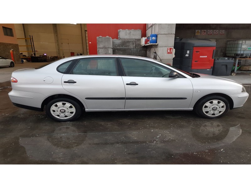 seat cordoba berlina (6l2) del año 2002