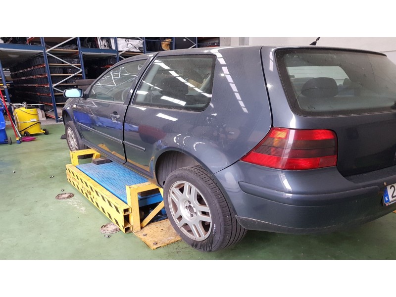 volkswagen golf iv berlina (1j1) del año 1997