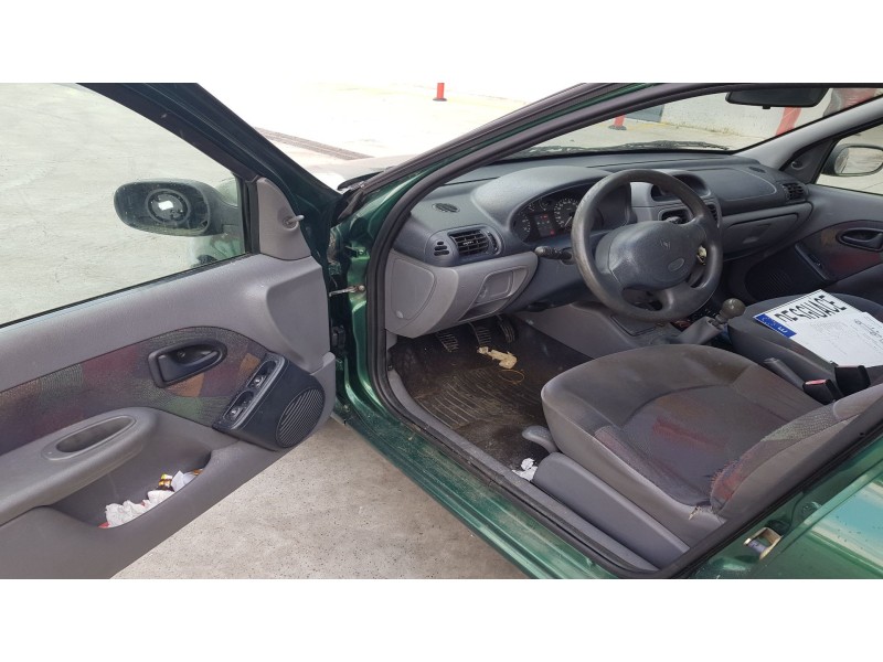 renault clio ii fase i (b/cbo) del año 1998