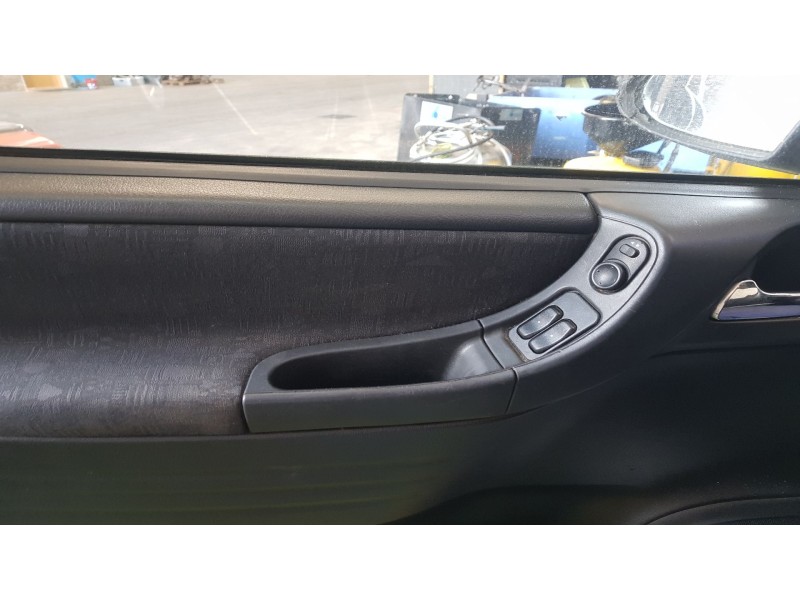 opel zafira a del año 2000