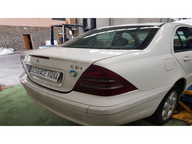 mercedes clase c (w203) berlina del año 2000