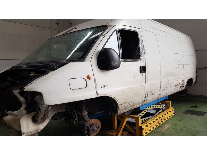 peugeot boxer furgón (244) del año 2002