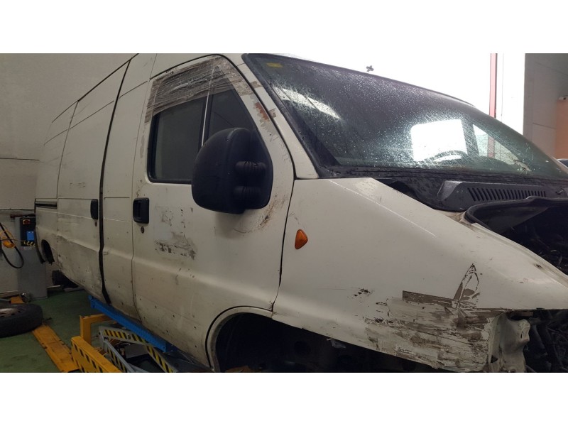 peugeot boxer furgón (244) del año 2002