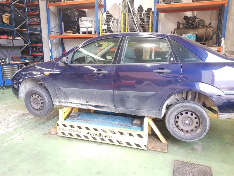 ford focus i sedán (dfw) del año 1999