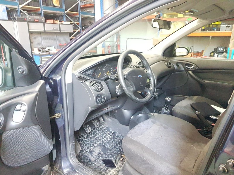 ford focus i sedán (dfw) del año 1999