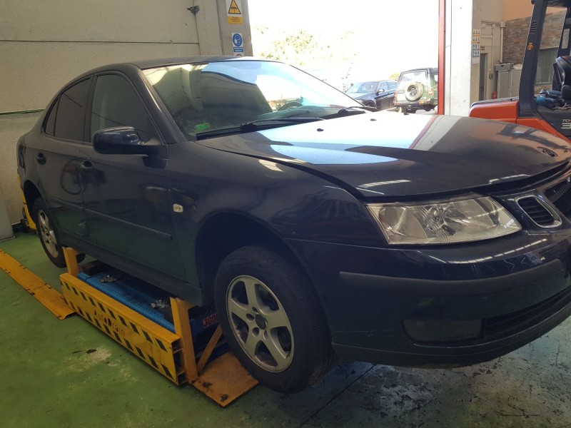 saab 9-3 berlina del año 2002