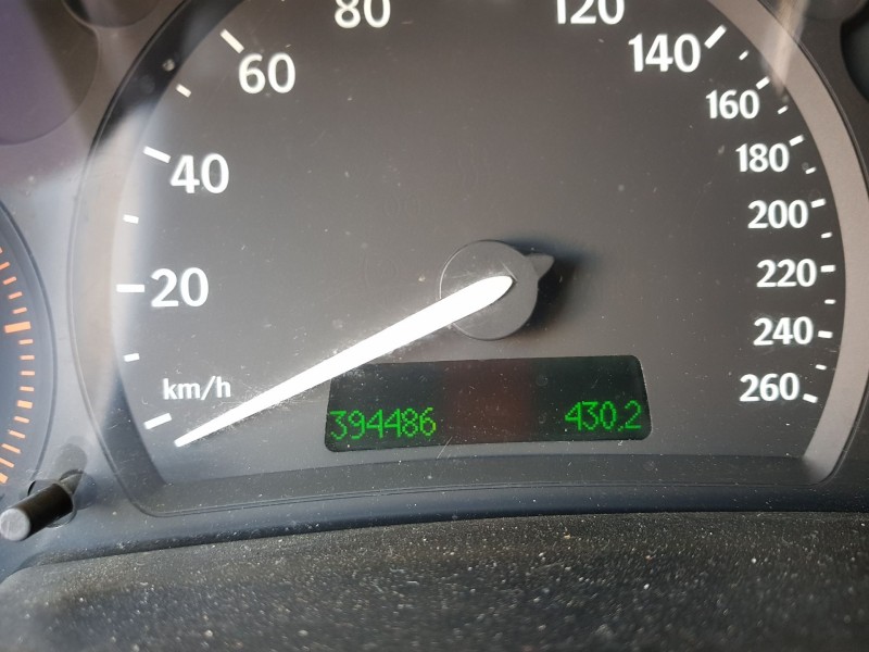 saab 9-3 berlina del año 2002