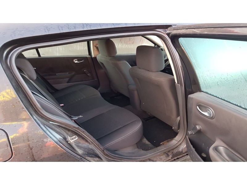 renault megane ii berlina 5 p del año 2002